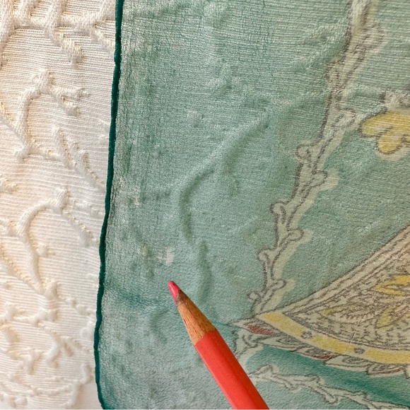 Vintage Women's Scarf Silk Handmade Green Multicolor Scarves Wraps Floral Soft - Picture 7 of 7